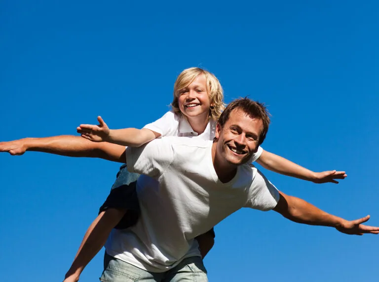 3 Reasons for Consider Chiropractic Care for Dad this Father’s Day