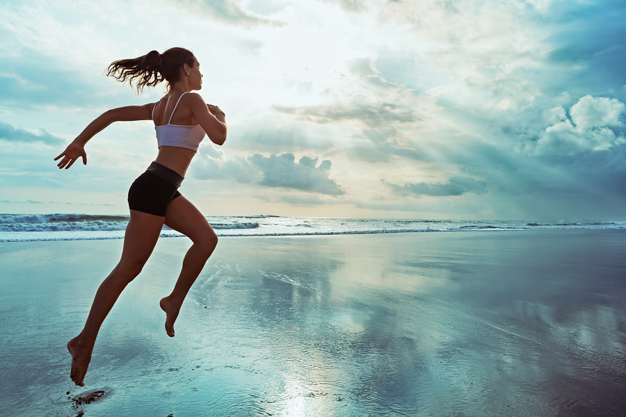 images_Woman_Running_on_Beach