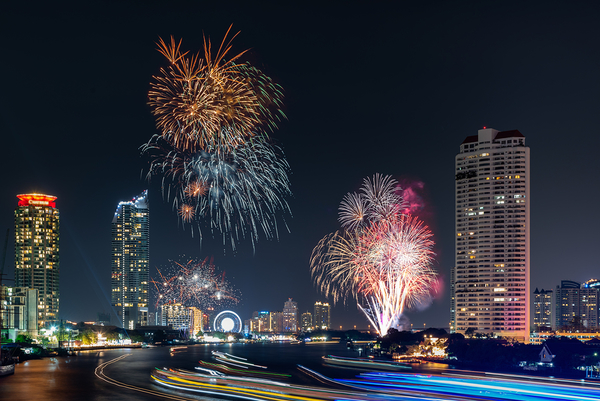 images_blog_2019_bigstock-Beautiful-Of-Fireworks-Anniver-330175114